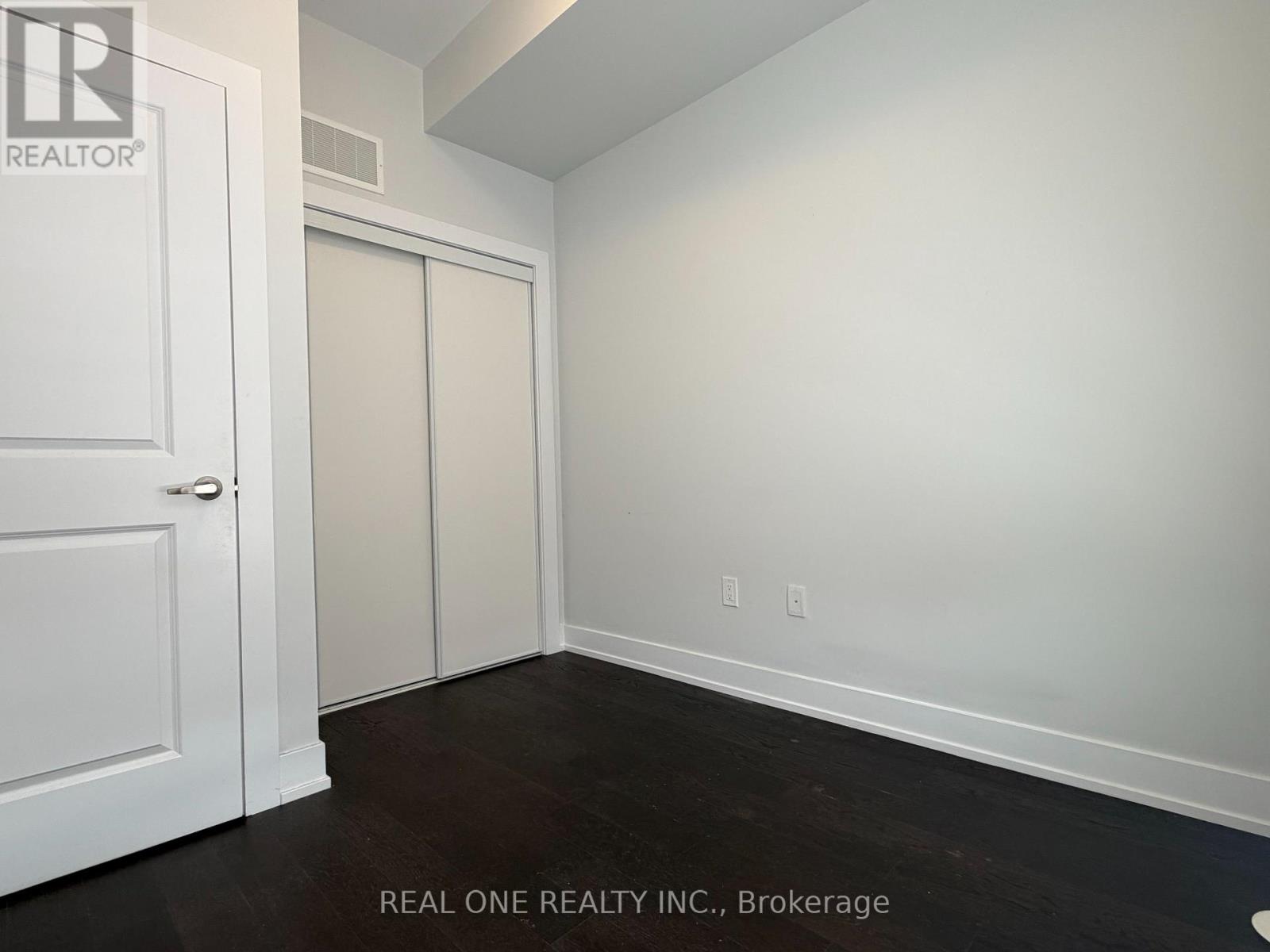 207 - 9560 Islington Avenue, Vaughan, Ontario  L4H 5E8 - Photo 10 - N13534052