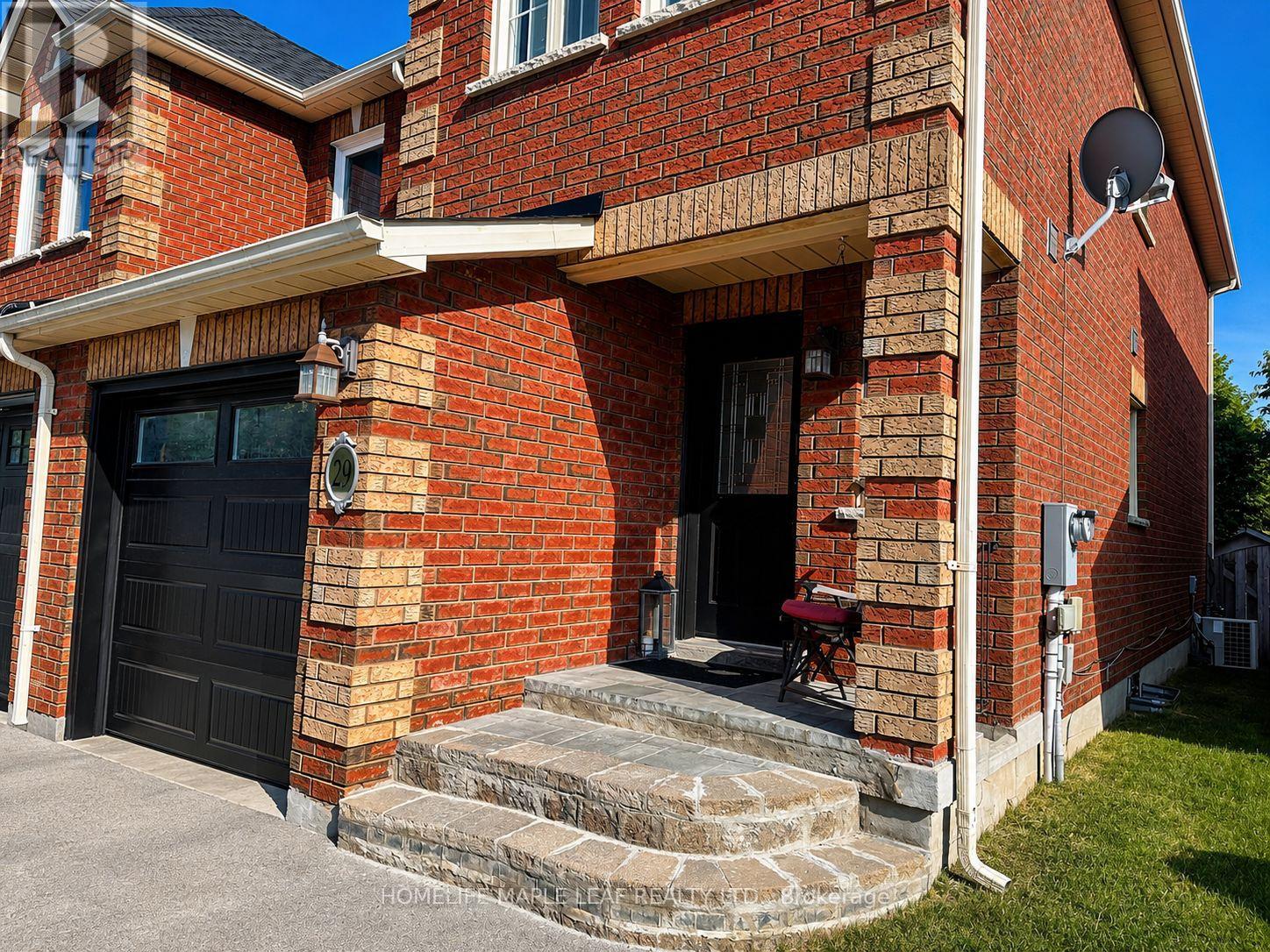 29 Stonebriar Drive, Vaughan, Ontario  L6A 2N2 - Photo 3 - N13534214