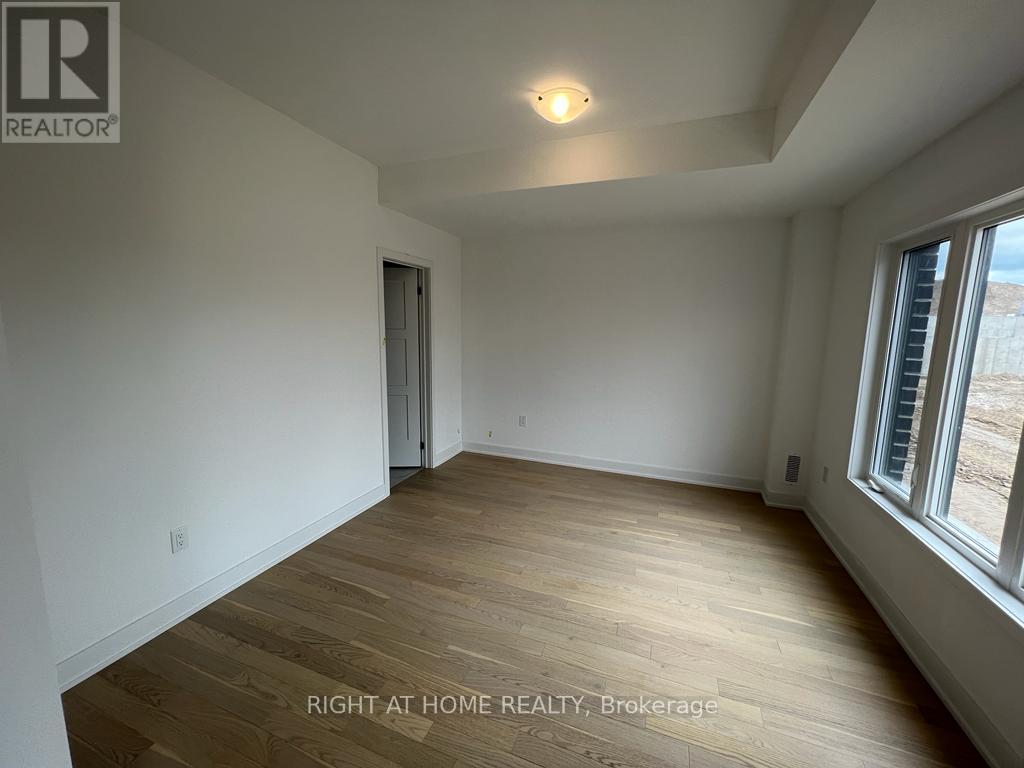 43 Wheatfield Road, Barrie, Ontario  L9J 0T5 - Photo 6 - S13534006