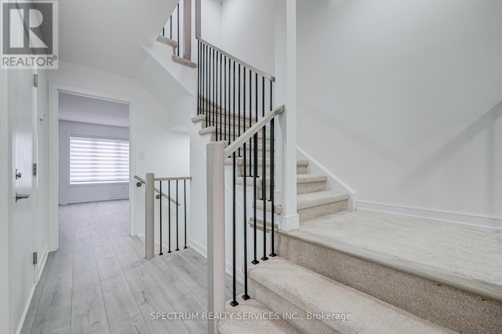 146 Blue Forest Crescent, Barrie, Ontario  L9J 0N5 - Photo 12 - S13534086