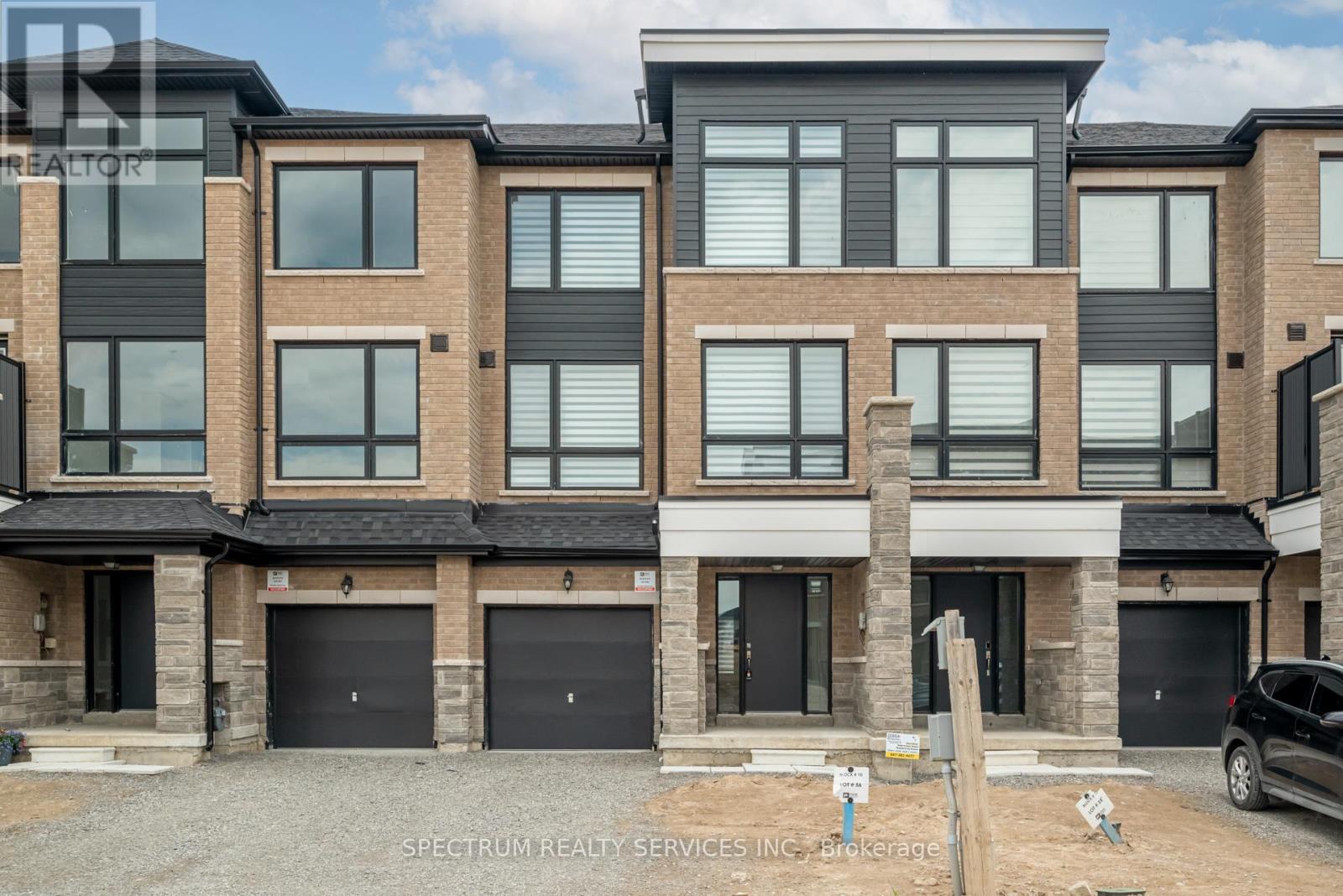 146 Blue Forest Crescent, Barrie, Ontario  L9J 0N5 - Photo 2 - S13534086