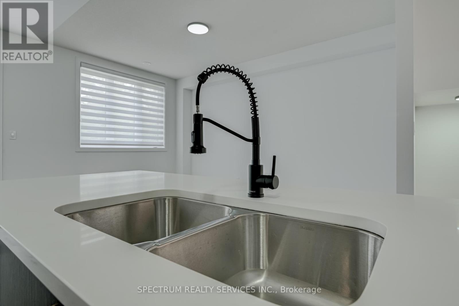 146 Blue Forest Crescent, Barrie, Ontario  L9J 0N5 - Photo 20 - S13534086