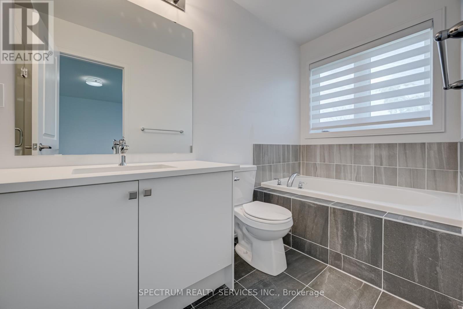 146 Blue Forest Crescent, Barrie, Ontario  L9J 0N5 - Photo 34 - S13534086