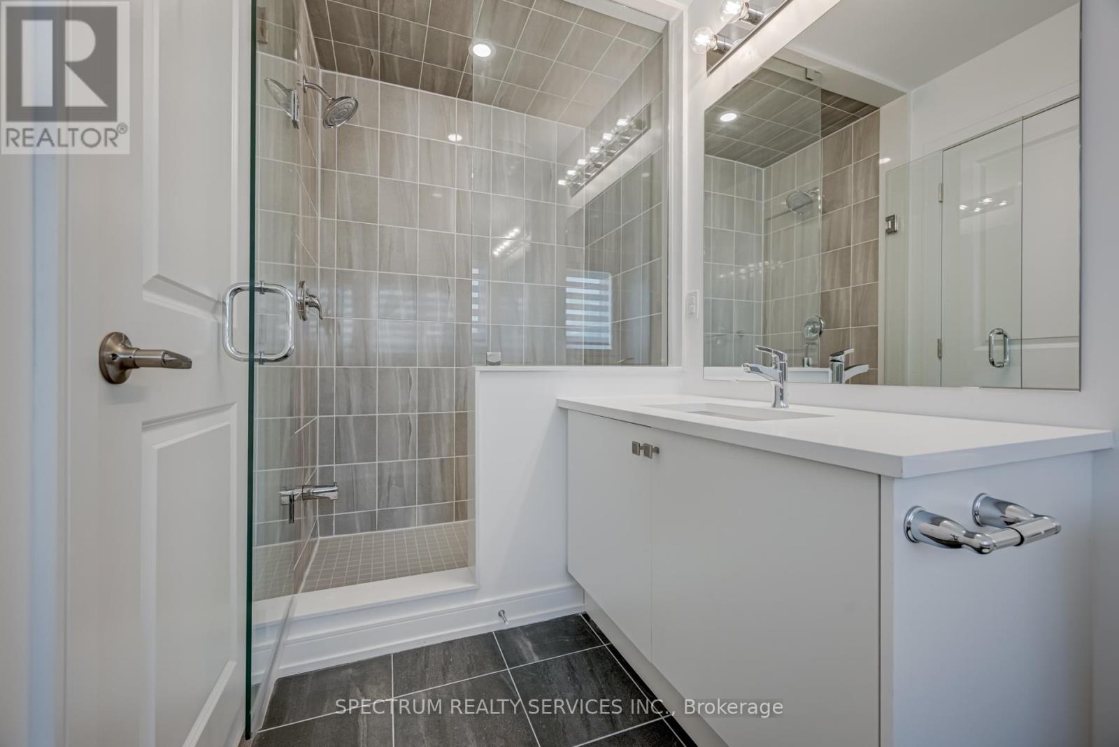146 Blue Forest Crescent, Barrie, Ontario  L9J 0N5 - Photo 35 - S13534086