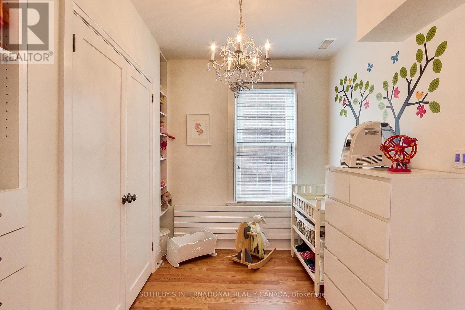 114 Westmount Avenue, Toronto, Ontario  M6H 3K4 - Photo 14 - W13533962