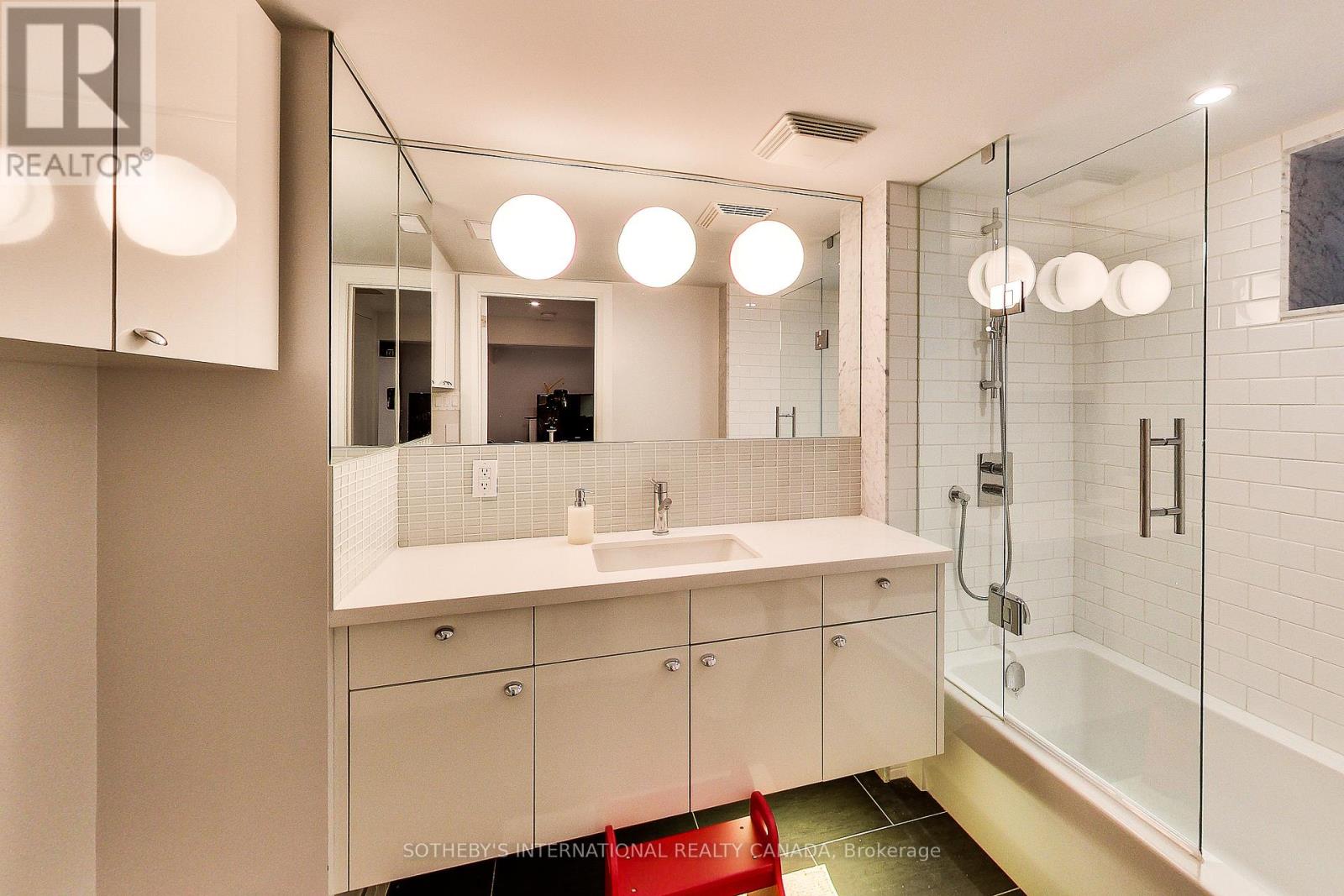 114 Westmount Avenue, Toronto, Ontario  M6H 3K4 - Photo 22 - W13533962