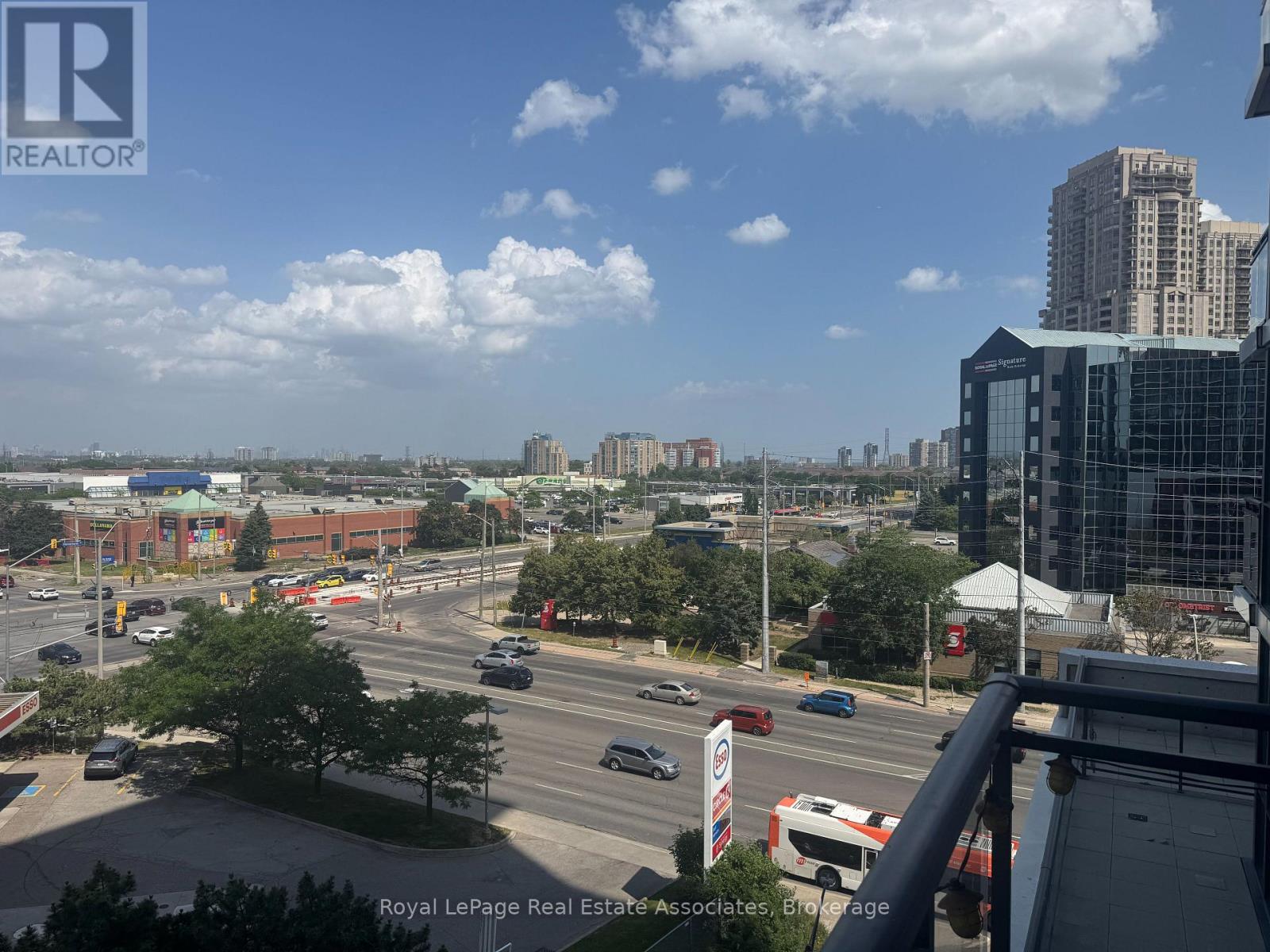 606 - 55 Eglinton Avenue W, Mississauga, Ontario L5R 0E4 - Photo 12 - W13534114