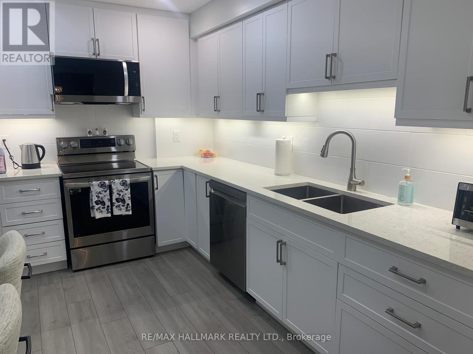 62 - 3050 Pinemeadow Drive, Burlington, Ontario  L7M 3X5 - Photo 6 - W13534172