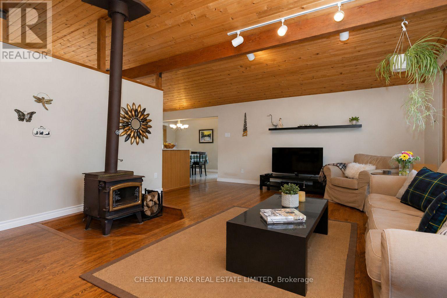 106545 10th Side Road, Meaford, Ontario  N4L 1W7 - Photo 4 - X13533980