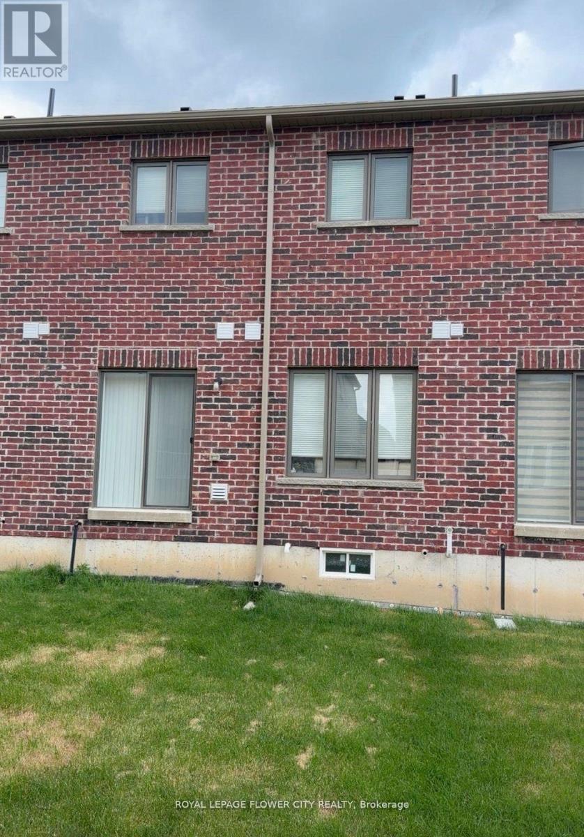 89 Baker Street, Thorold, Ontario L2V 0N1 - Photo 2 - X13534064