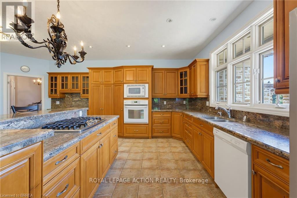 1 Rue Chateaux Terrace, Brantford, Ontario  N3T 6N7 - Photo 14 - X13534280