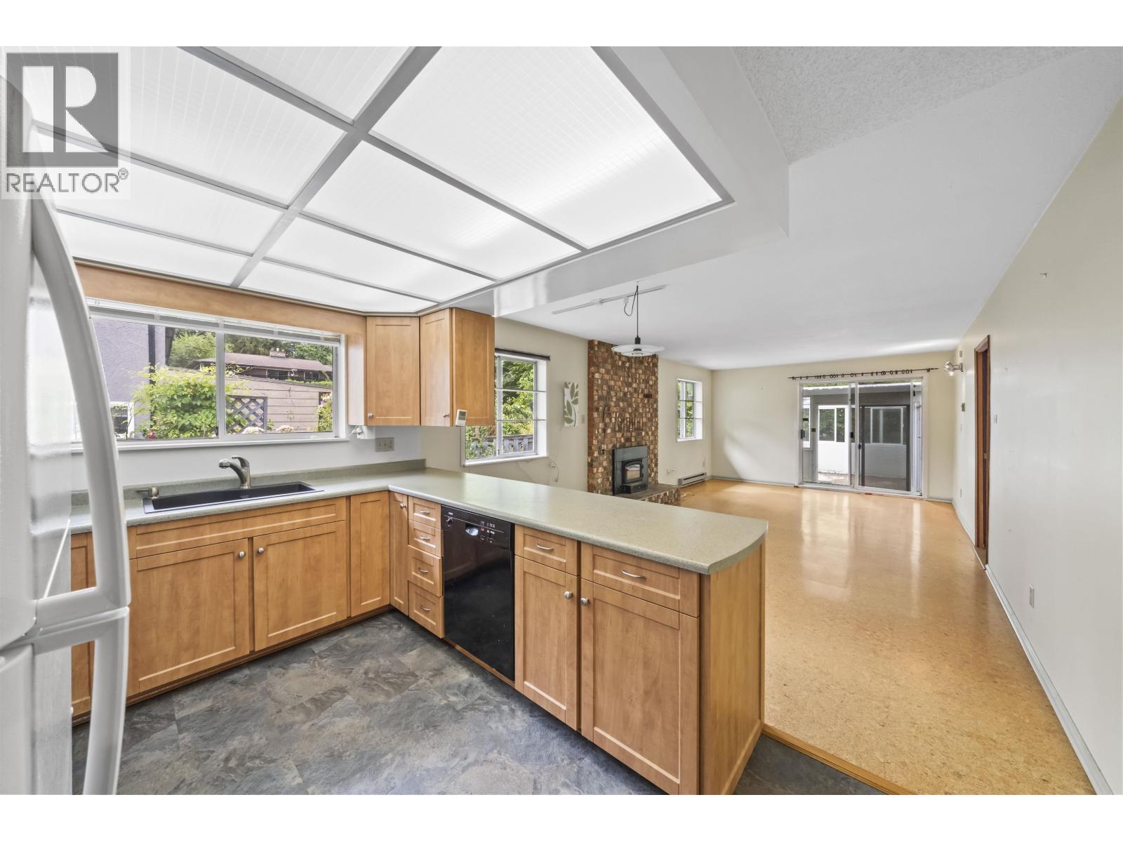 12495 Carlton Street, Maple Ridge, British Columbia  V4R 2H9 - Photo 14 - R3143422