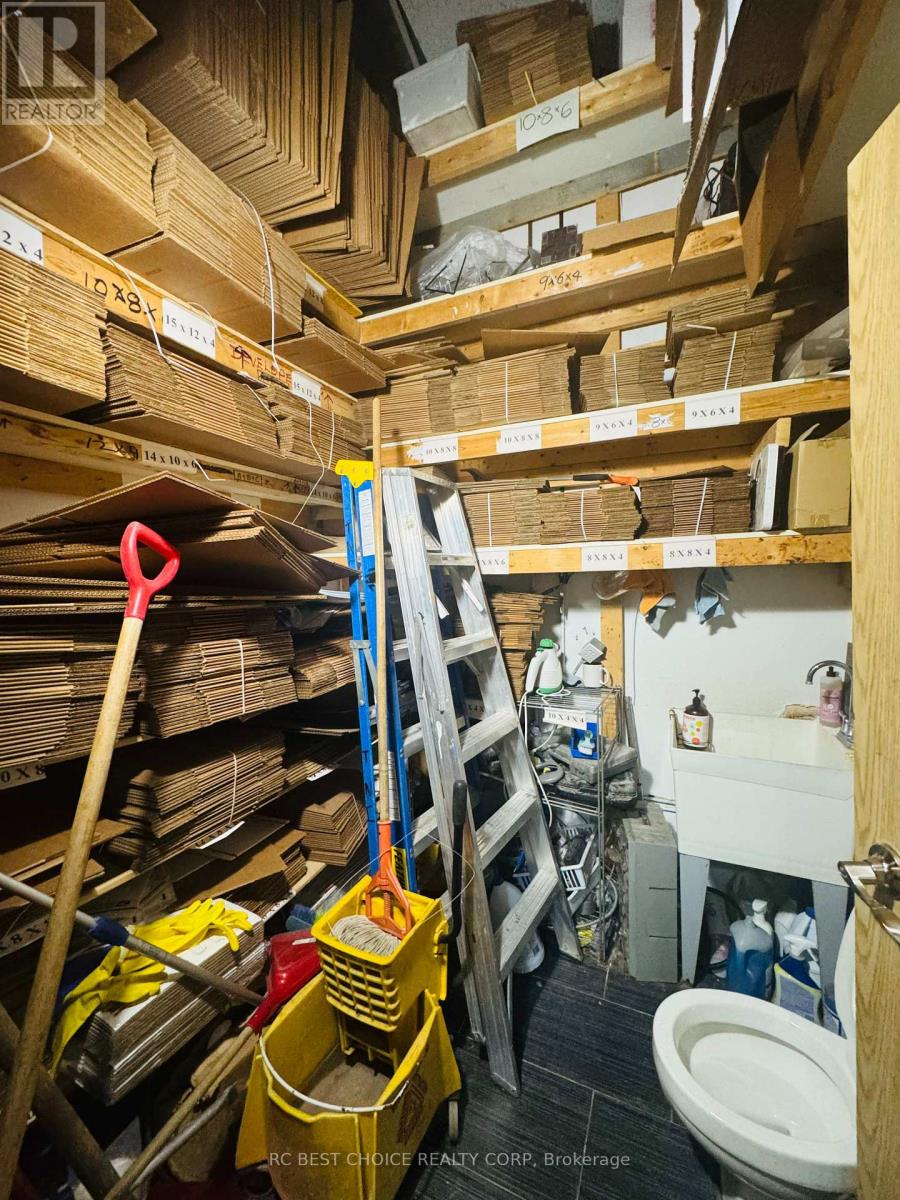 101 - 300 Coxwell Avenue, Toronto, Ontario  M4L 3B6 - Photo 20 - E13534104