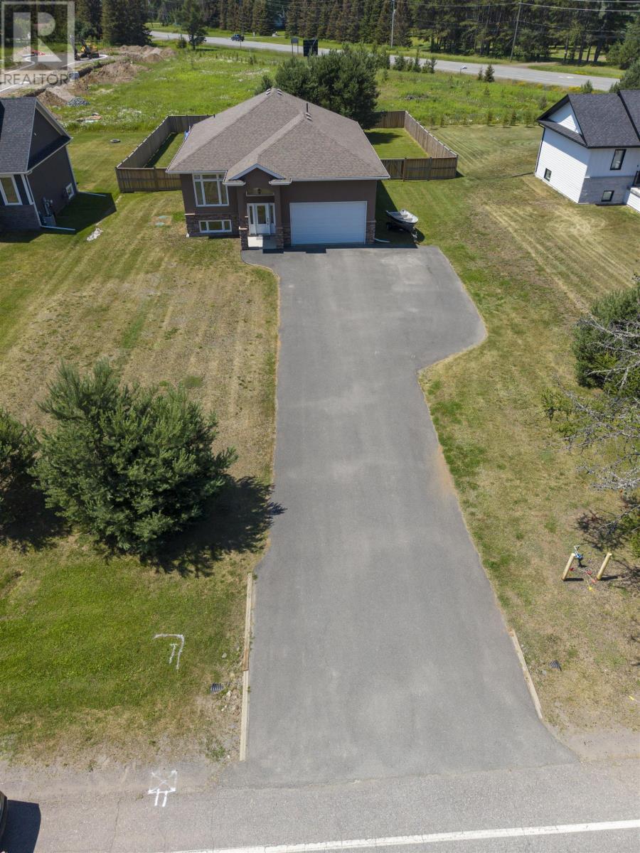 2115 15th Side Rd S, Thunder Bay, Ontario  P7J 1E2 - Photo 40 - TB2601835