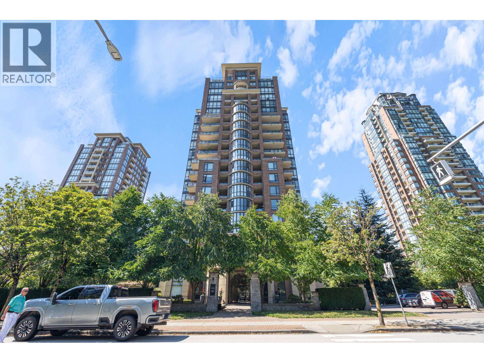605 6833 Station Hill Drive, Burnaby, British Columbia  V3N 5E1 - Photo 3 - R3143631