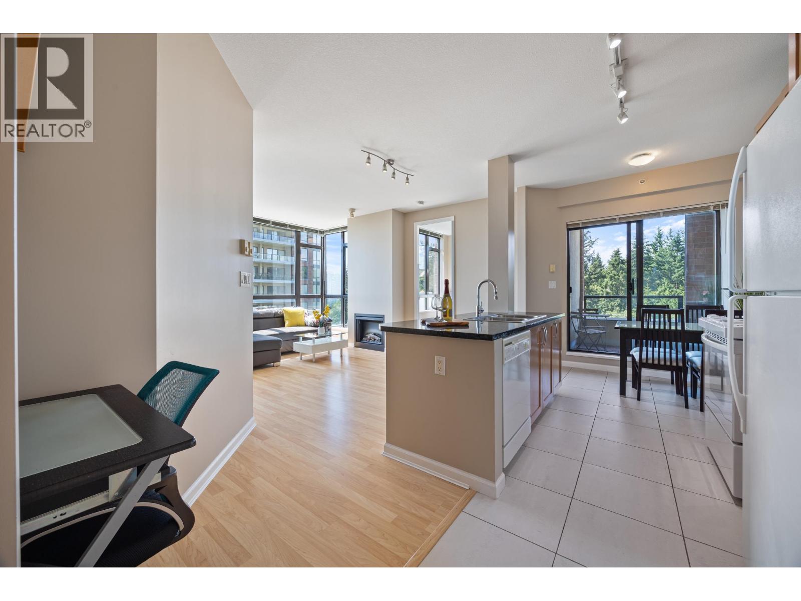 605 6833 Station Hill Drive, Burnaby, British Columbia  V3N 5E1 - Photo 9 - R3143631
