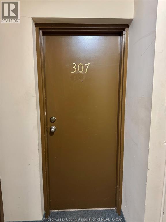 2035 University Avenue West Unit# 307, Windsor, Ontario  N9B 1E1 - Photo 3 - 26016324