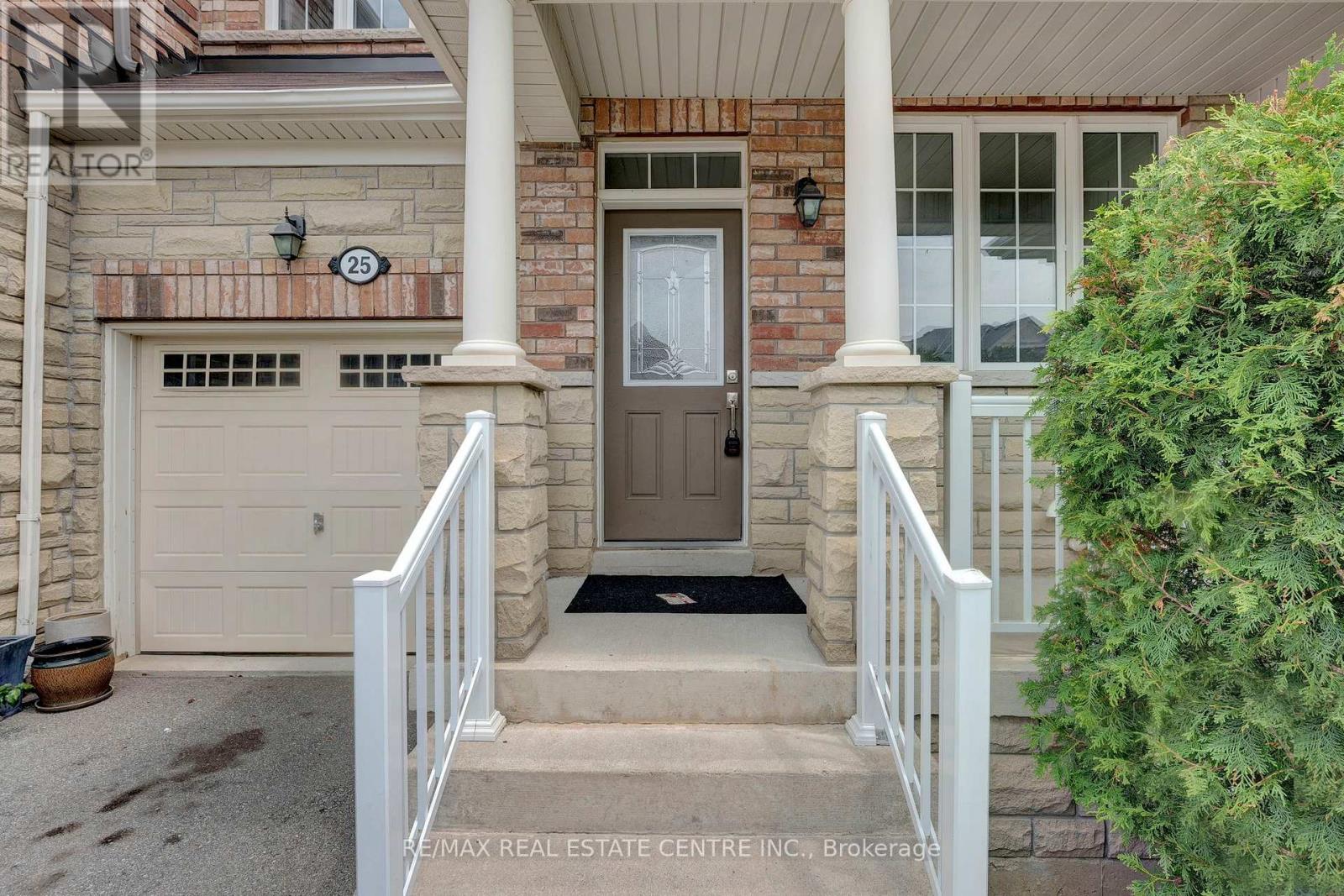 25 Shediac Road, Brampton, Ontario  L6Y 0V8 - Photo 6 - W13533378