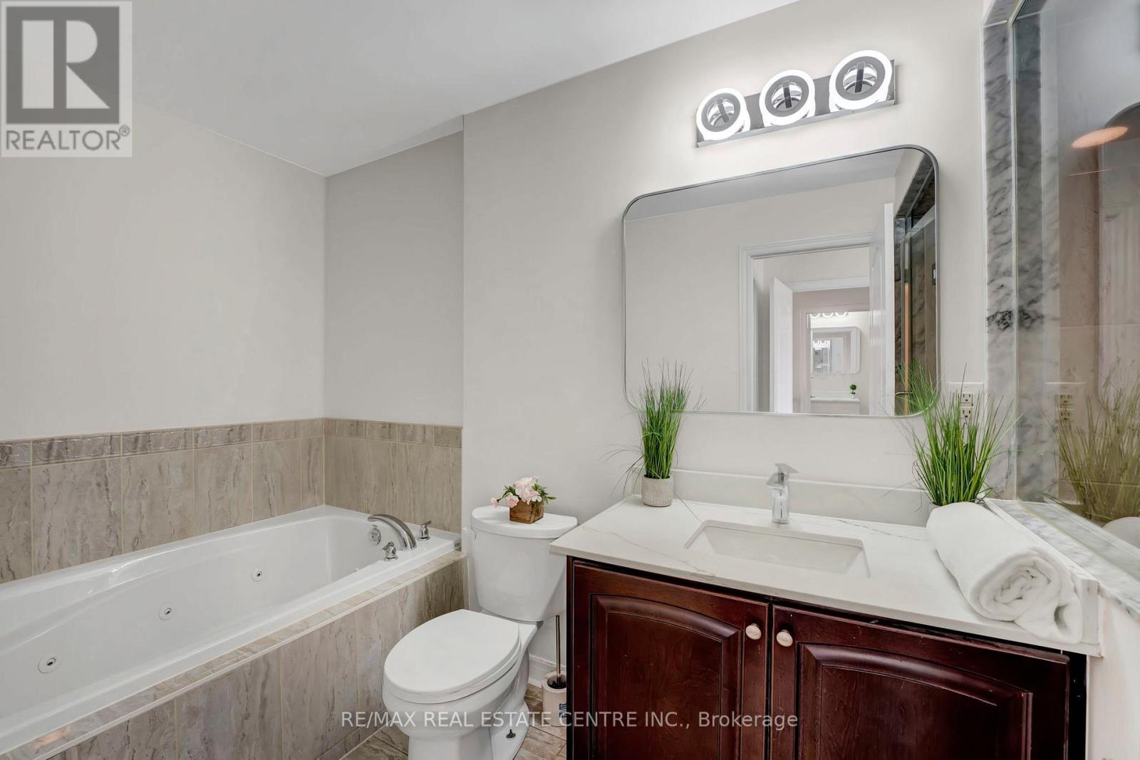 25 Shediac Road, Brampton, Ontario  L6Y 0V8 - Photo 30 - W13533378