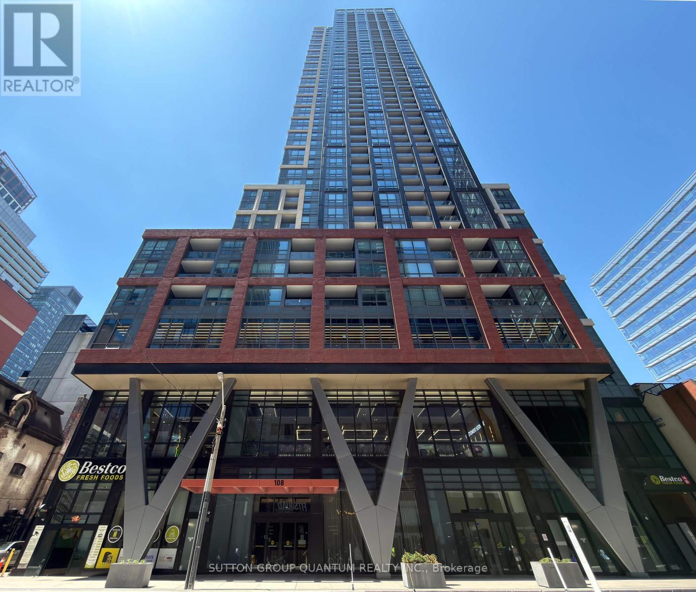1611 - 108 PETER STREET, Toronto, Ontario