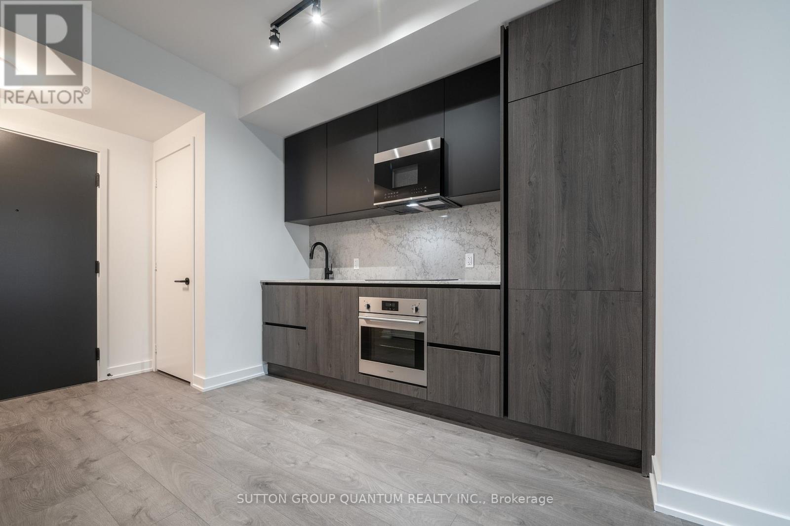 1611 - 108 Peter Street, Toronto, Ontario  M5V 0W2 - Photo 5 - C13534426