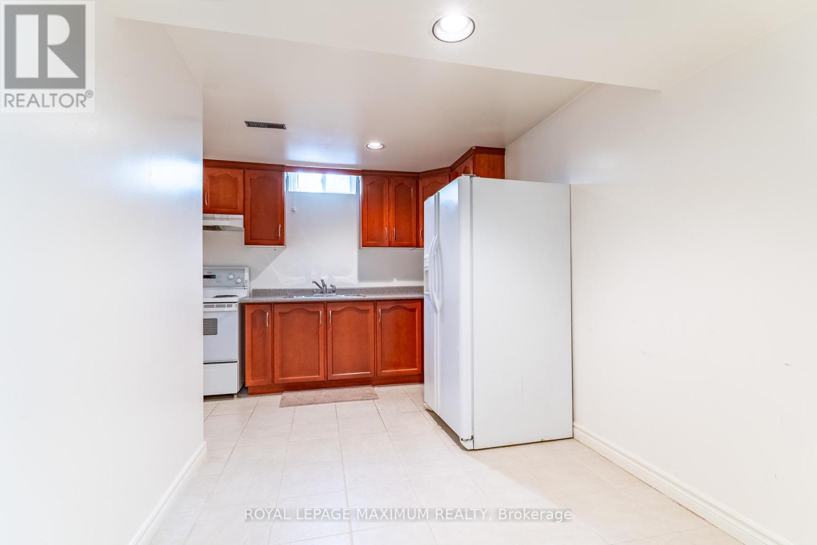 22 A Waltham Crescent, Richmond Hill, Ontario  L4B 1Z2 - Photo 40 - N13531248