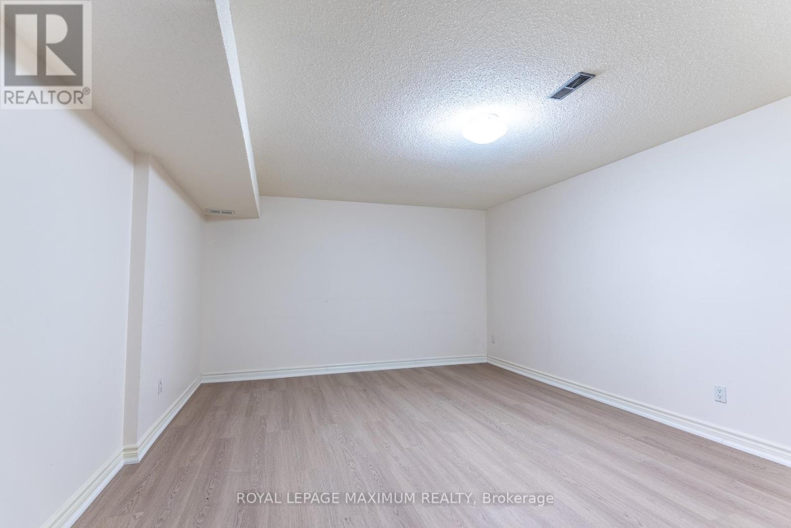22 A Waltham Crescent, Richmond Hill, Ontario  L4B 1Z2 - Photo 36 - N13531248