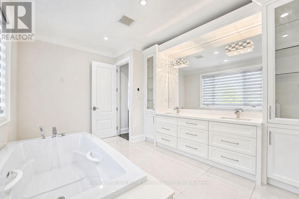 2603 Liruma Road, Mississauga, Ontario  L5K 1Y8 - Photo 26 - W13534354