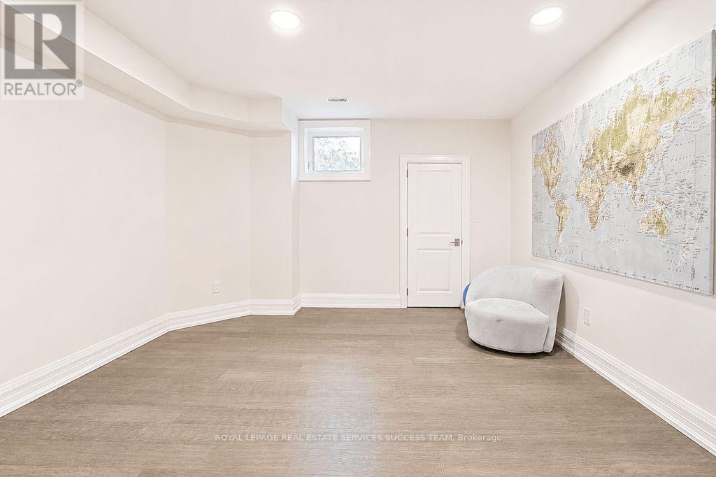 2603 Liruma Road, Mississauga, Ontario  L5K 1Y8 - Photo 42 - W13534354