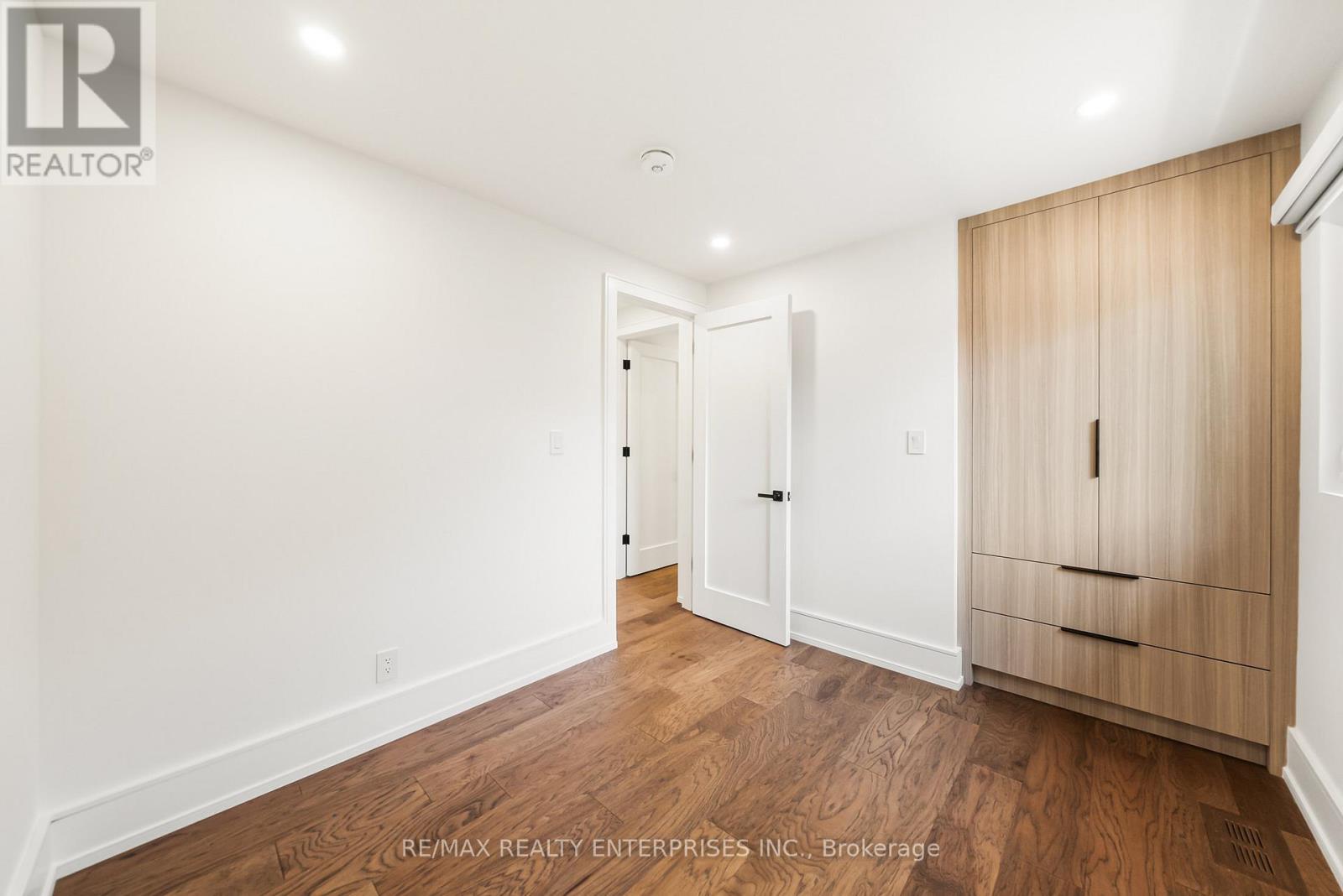 1495 THETFORD COURT - Photo 22