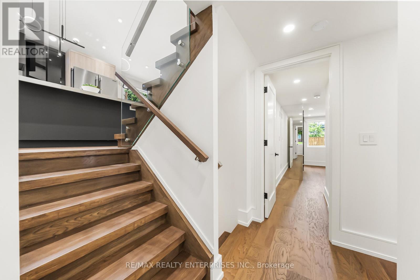 1495 THETFORD COURT - Photo 25