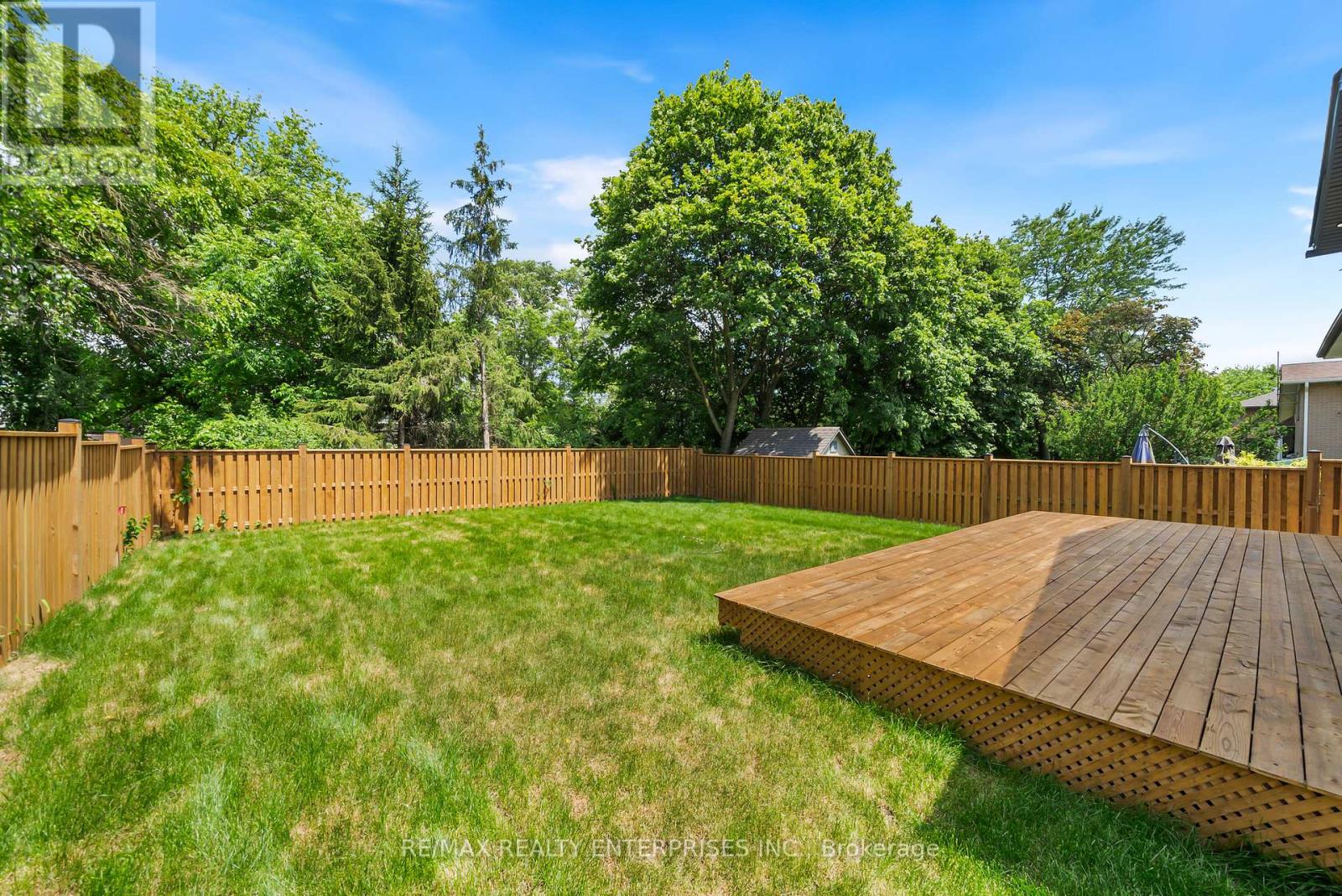 1495 THETFORD COURT - Photo 38
