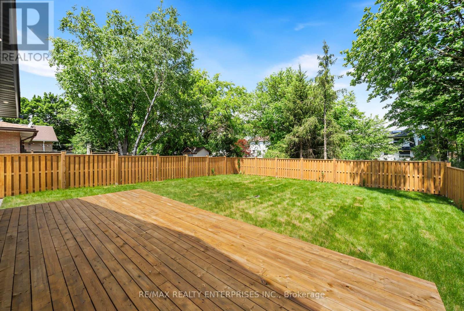 1495 THETFORD COURT - Photo 39