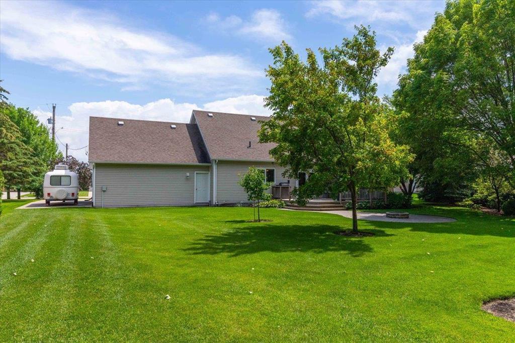 10 Quail Ridge Place, Steinbach, Manitoba  R5G 2H3 - Photo 33 - 202615775