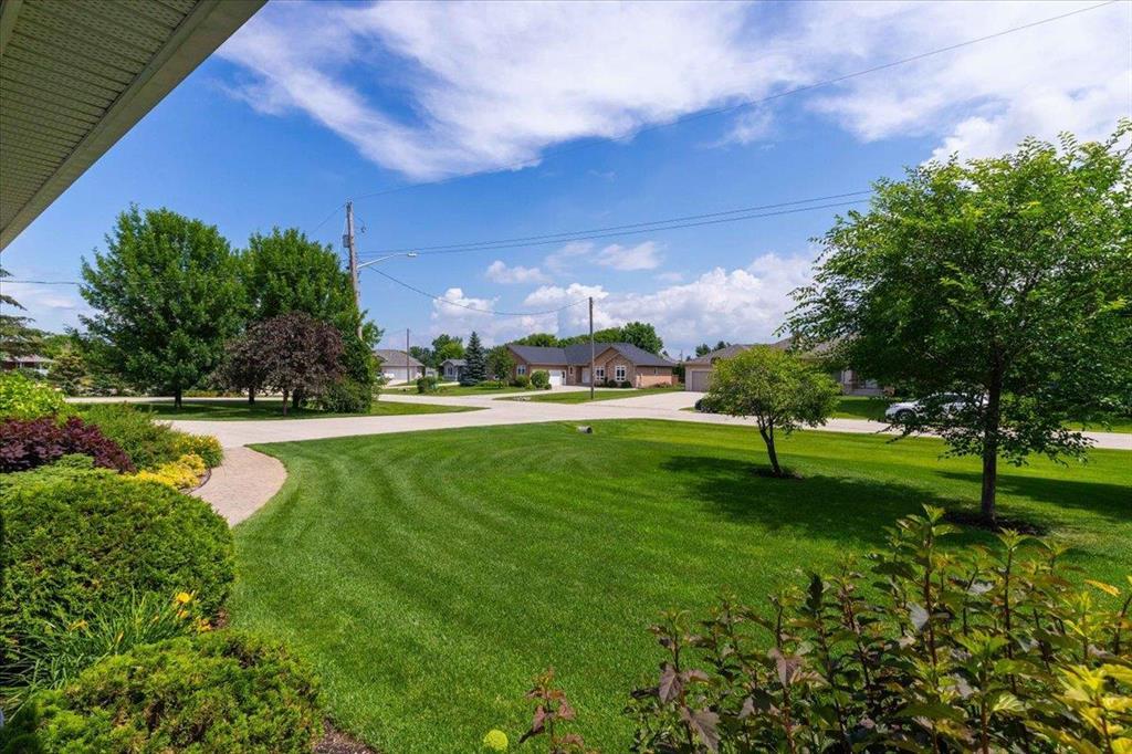 10 Quail Ridge Place, Steinbach, Manitoba  R5G 2H3 - Photo 35 - 202615775