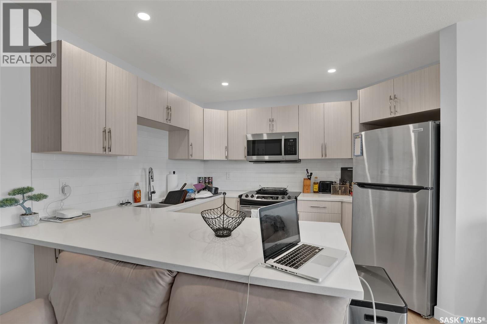 2031 Francis Street, Regina, Saskatchewan  S4N 2P2 - Photo 7 - SK041804