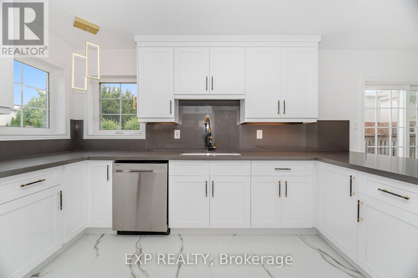 2417 Orchard Road, Burlington, Ontario L7L 6X8 - Photo 16 - W13533890