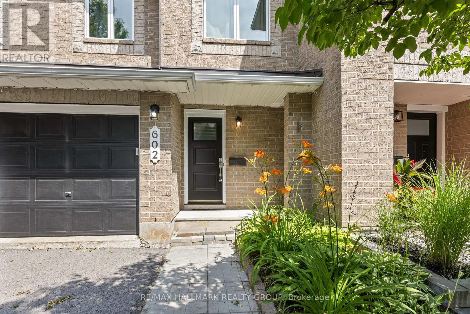 602 Louis Toscano Drive, Ottawa, Ontario  K4A 0B2 - Photo 2 - X13534440