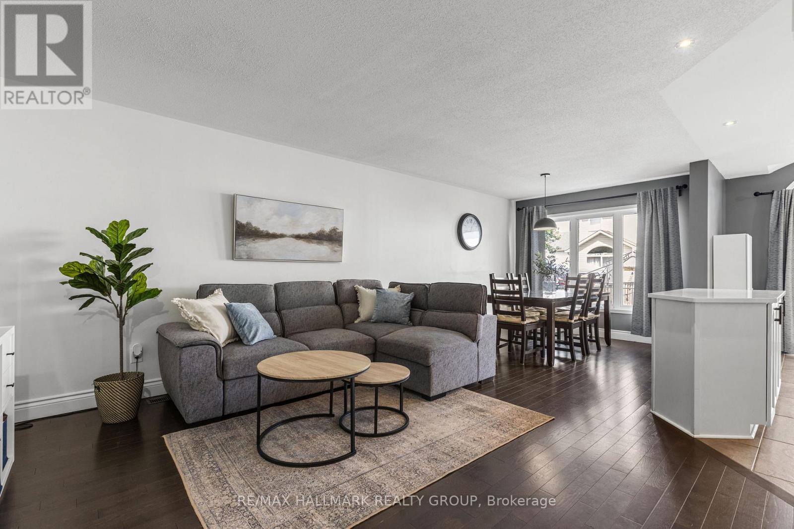 602 Louis Toscano Drive, Ottawa, Ontario  K4A 0B2 - Photo 4 - X13534440