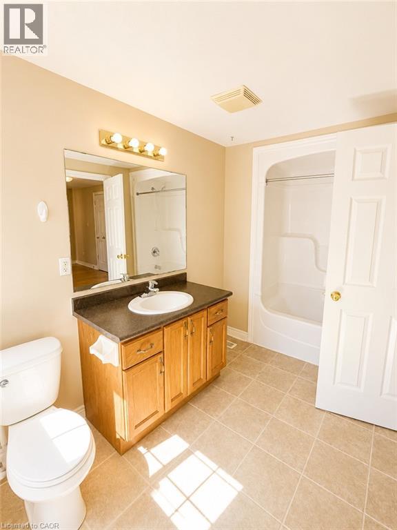 706 Keatswood Crescent, Waterloo, Ontario  N2T 2R6 - Photo 7 - 40845825