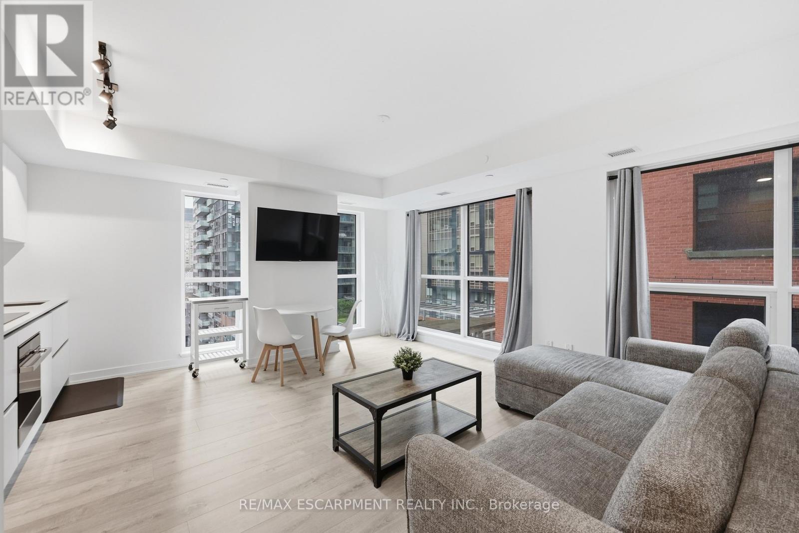 802 - 327 King Street W, Toronto, Ontario  M5V 0W7 - Photo 15 - C13534488
