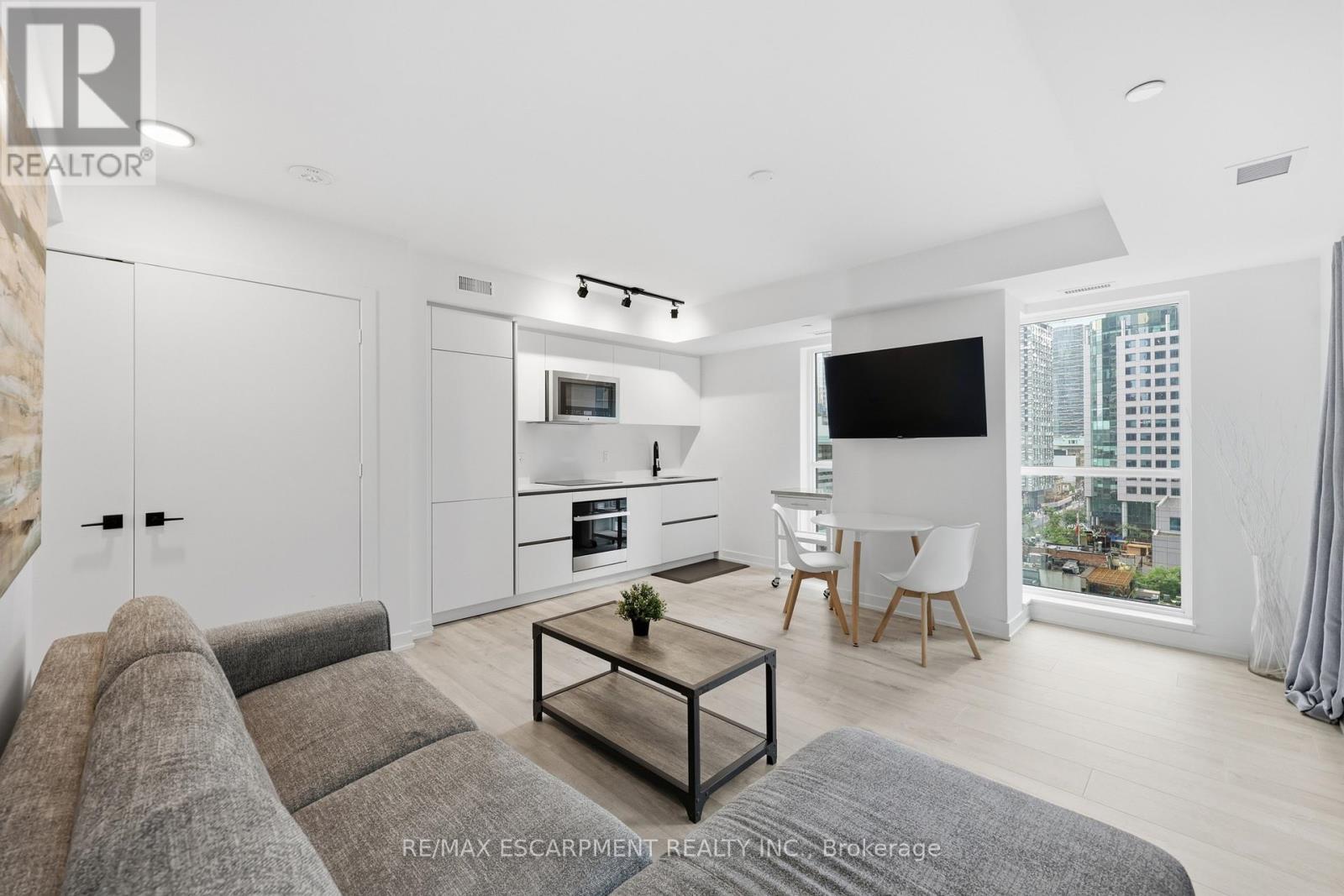 802 - 327 King Street W, Toronto, Ontario  M5V 0W7 - Photo 18 - C13534488