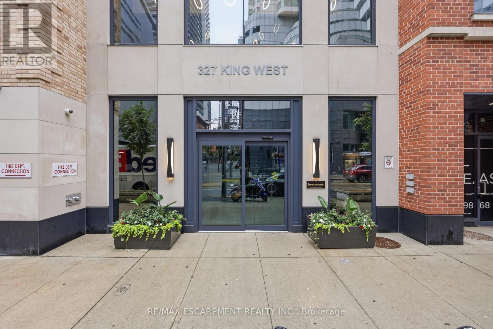 802 - 327 King Street W, Toronto, Ontario  M5V 0W7 - Photo 4 - C13534488