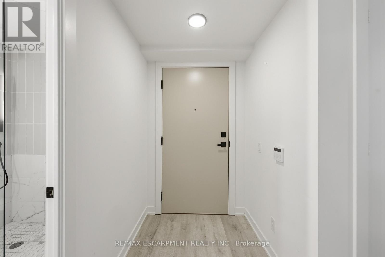 802 - 327 King Street W, Toronto, Ontario  M5V 0W7 - Photo 8 - C13534488