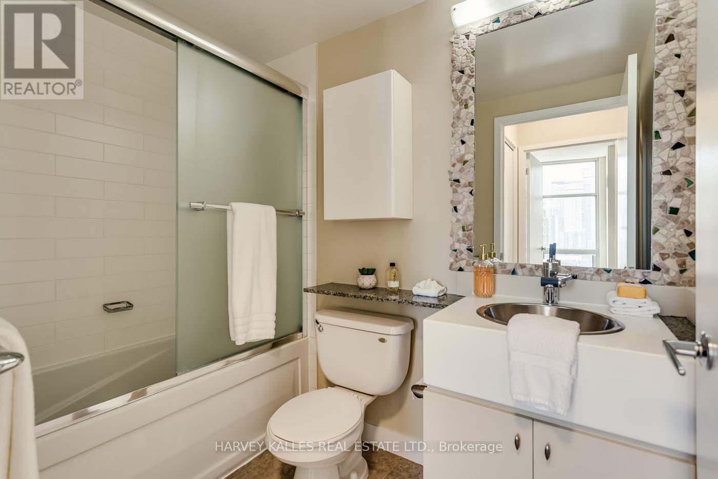 3808 - 35 Mariner Terrace, Toronto, Ontario M5V 3V9 - Photo 26 - C13534508