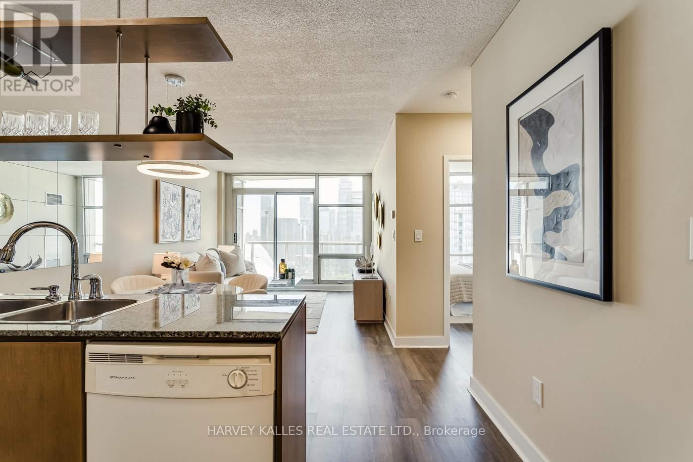 3808 - 35 Mariner Terrace, Toronto, Ontario M5V 3V9 - Photo 8 - C13534508