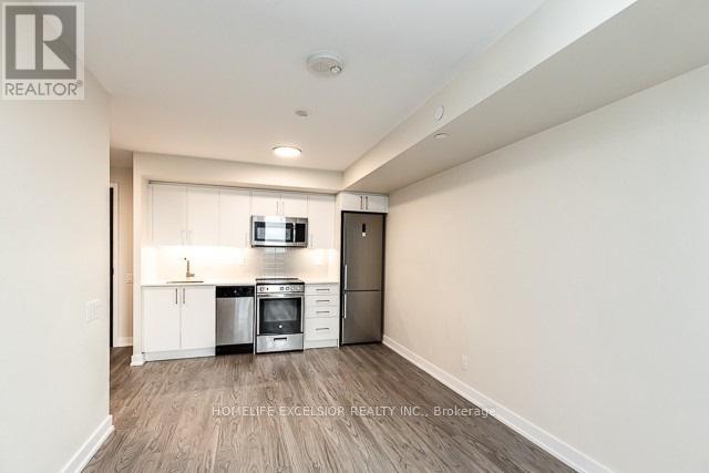 38 Monte Kwinter Court, Toronto (Clanton Park), Ontario  M3H 0E2 - Photo 5 - C13534620
