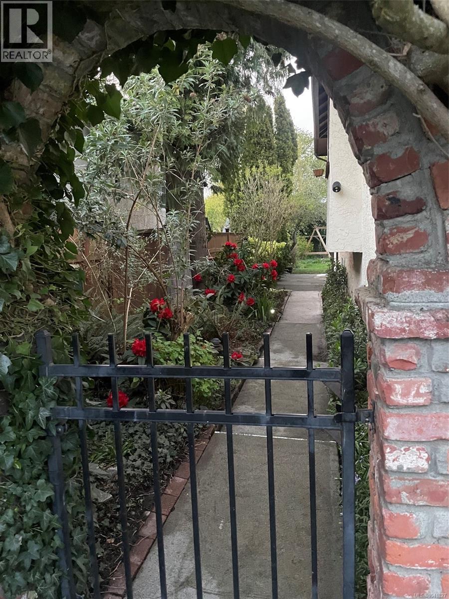 Listing image 76