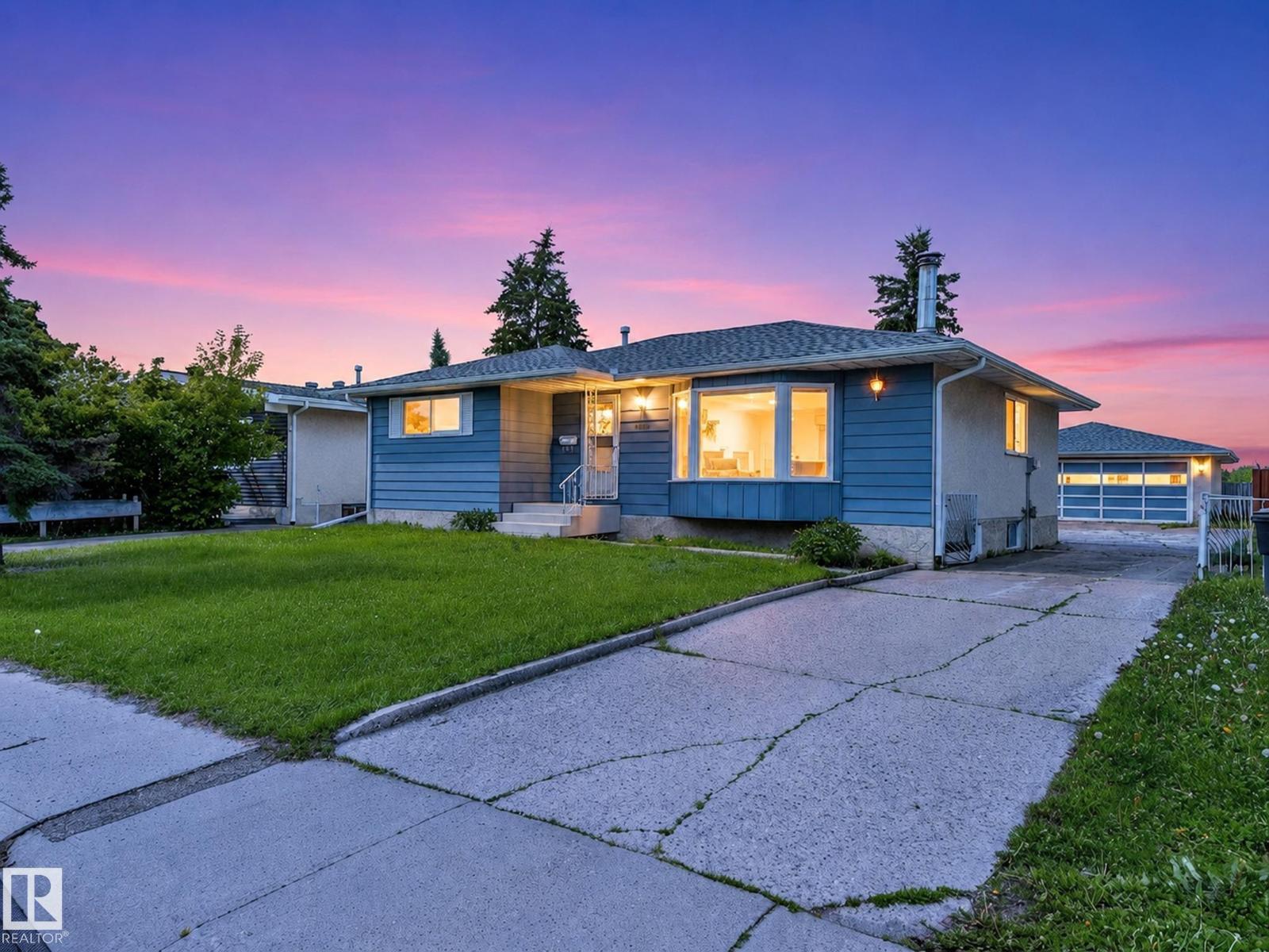 11616 158 Av NW NW, Edmonton, Alberta  T5X 2K4 - Photo 2 - E4497489