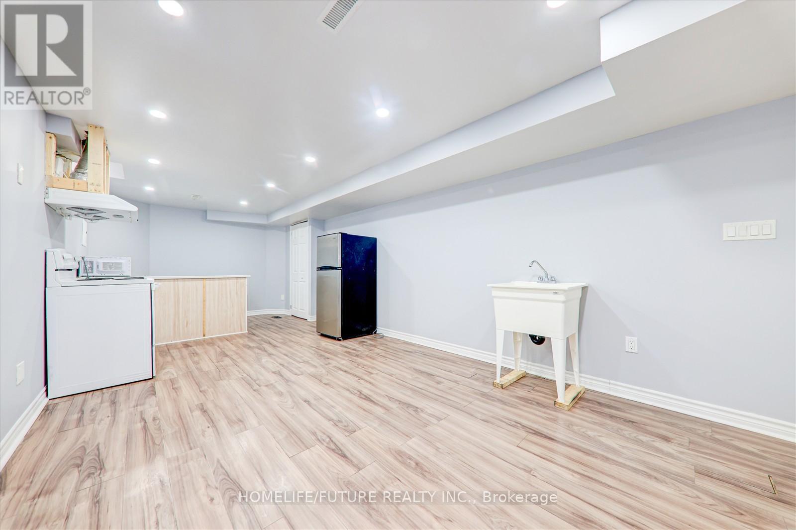 Bsmt - 10 Gristone Crescent, Toronto, Ontario  M1X 1V1 - Photo 6 - E13534540